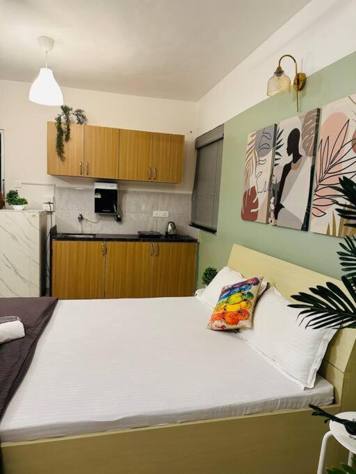 Sage : Private Studio Room In Koregaon Park Pune Exterior foto